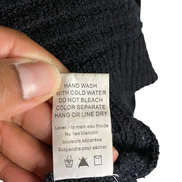 Dreamers Women's Black Oversized Crewneck Sweater - Picture 7 of 8